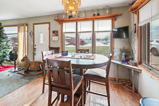 100 Vermeer Road, Pella, IA 50219