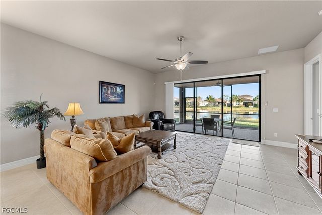 11652 Meadowrun CIR, Fort Myers, FL 33913