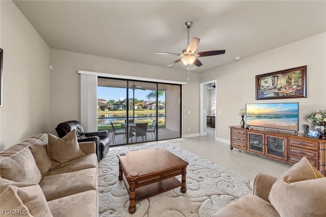 11652 Meadowrun CIR, Fort Myers, FL 33913