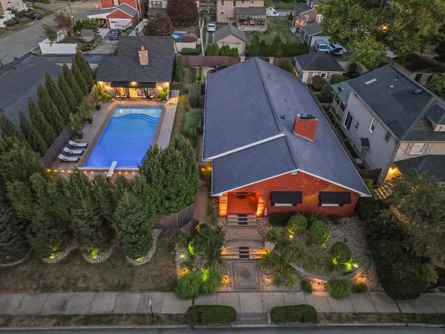 1511 Corporation STREET, Beaver, PA 15009