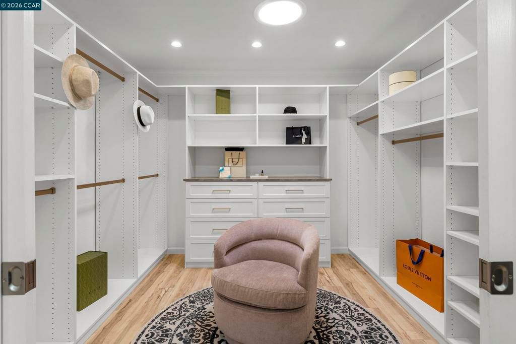 Image 20 of property listing at 583 Santander Drive, San Ramon, CA 94583