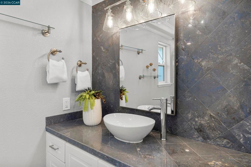 Image 27 of property listing at 583 Santander Drive, San Ramon, CA 94583