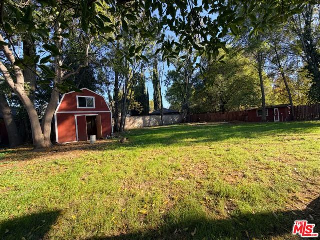 5952 Lubao Avenue, Woodland Hills (los Angeles), CA 91367