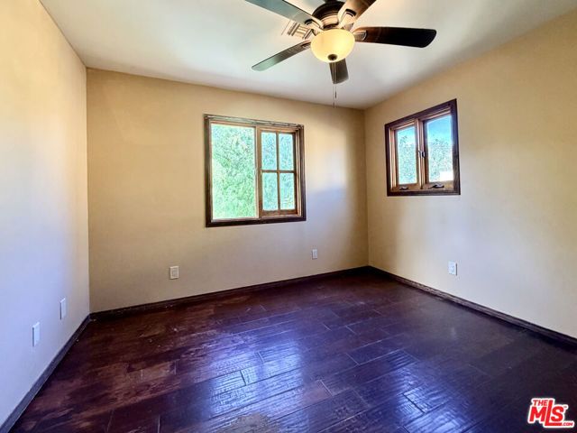 5952 Lubao Avenue, Woodland Hills (los Angeles), CA 91367