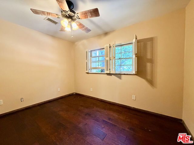 5952 Lubao Avenue, Woodland Hills (los Angeles), CA 91367