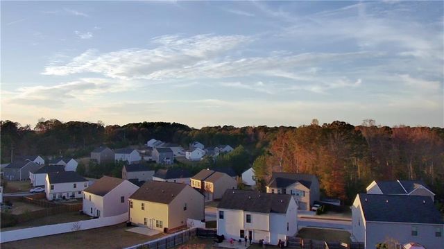 195 Twin Lakes Drive, Covington, GA 30016