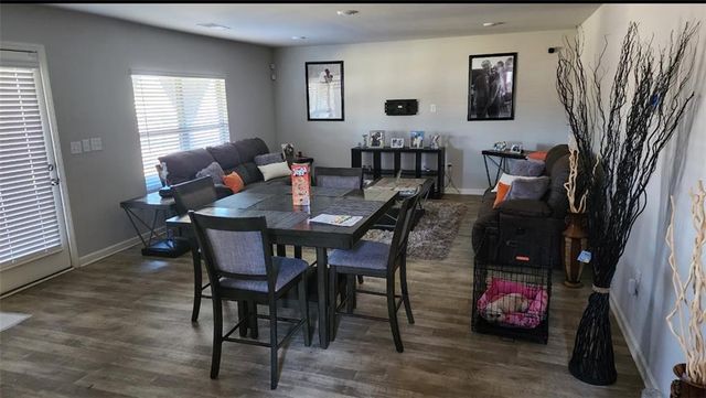 195 Twin Lakes Drive, Covington, GA 30016