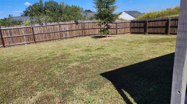 195 Twin Lakes Drive, Covington, GA 30016