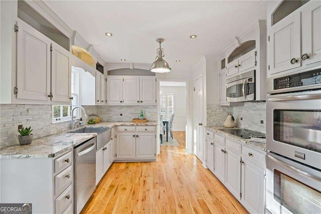 2915 Sope Creek Drive, Marietta, GA 30068