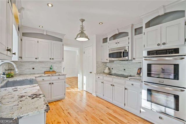 2915 Sope Creek Drive, Marietta, GA 30068