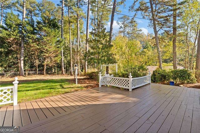 2915 Sope Creek Drive, Marietta, GA 30068