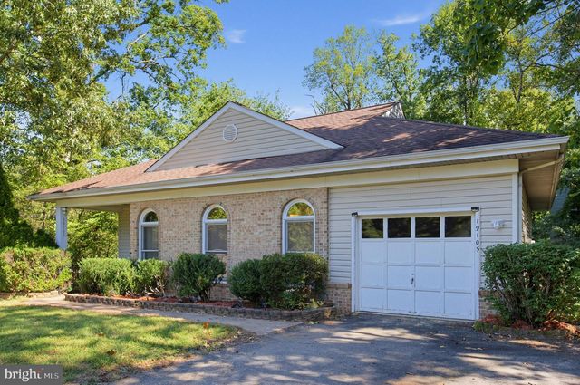 19105 WAYNE DR, Triangle, VA 22172