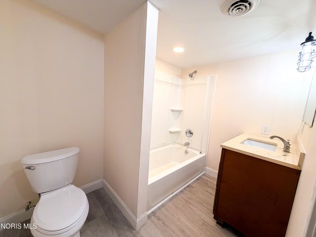 5840 Cedar Point Road, Oregon, OH 43616