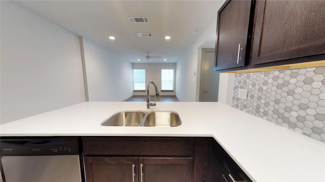 6304 Prospect Avenue 107, Dallas, TX 75214