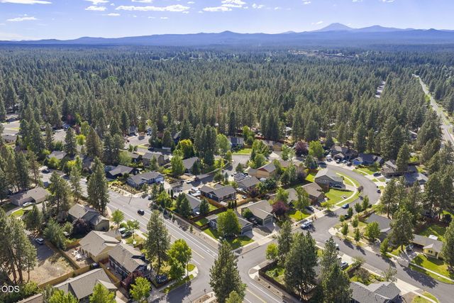 61076 Honkers Lane, Bend, OR 97702