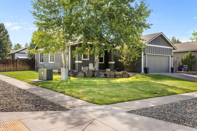 61076 Honkers Lane, Bend, OR 97702