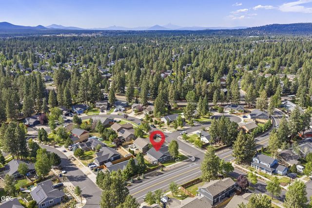 61076 Honkers Lane, Bend, OR 97702