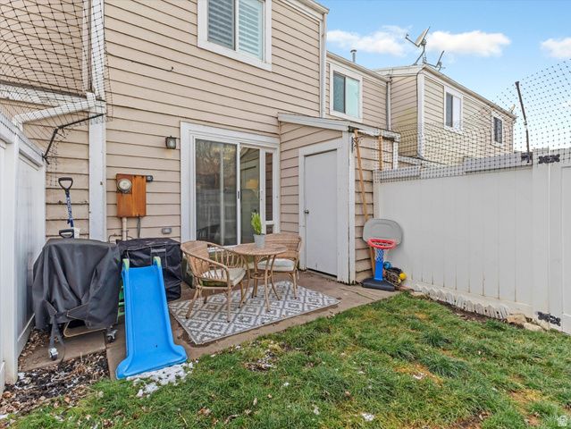 582 W 1950 N, Centerville, UT 84014