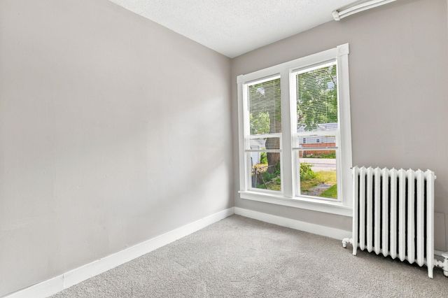 2410 James Avenue N, Minneapolis, MN 55411
