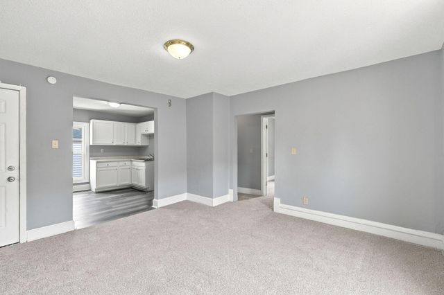 2410 James Avenue N, Minneapolis, MN 55411