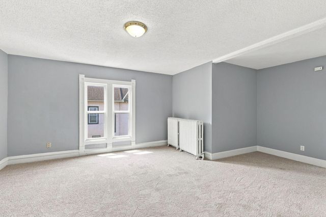 2410 James Avenue N, Minneapolis, MN 55411