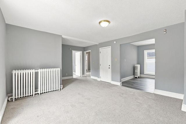 2410 James Avenue N, Minneapolis, MN 55411