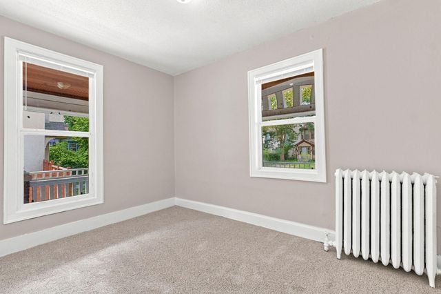 2410 James Avenue N, Minneapolis, MN 55411