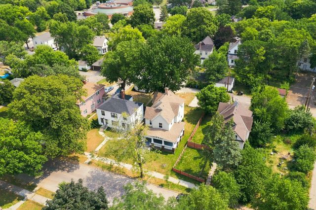 2410 James Avenue N, Minneapolis, MN 55411