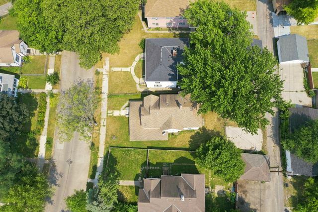 2410 James Avenue N, Minneapolis, MN 55411