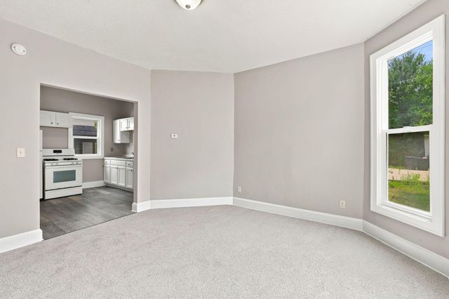 2410 James Avenue N, Minneapolis, MN 55411