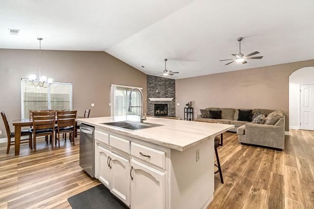 2634 Marie Drive, Madera, CA 93637