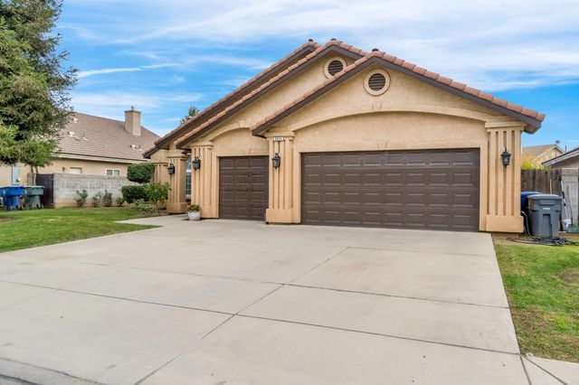 2634 Marie Drive, Madera, CA 93637