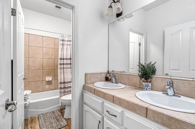 2634 Marie Drive, Madera, CA 93637