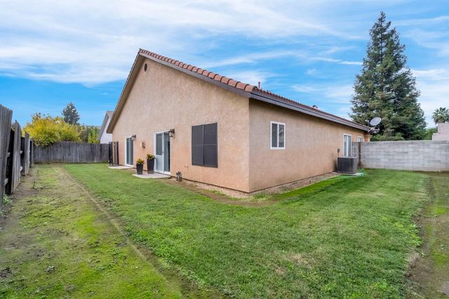 2634 Marie Drive, Madera, CA 93637