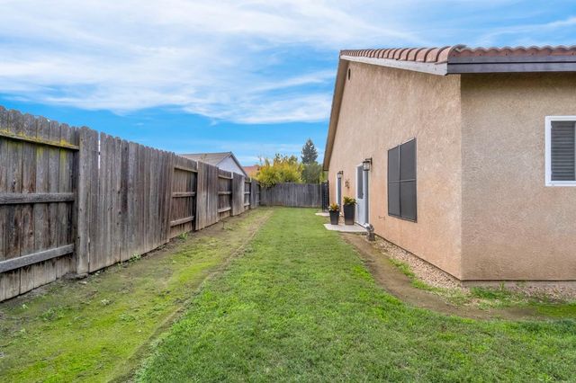 2634 Marie Drive, Madera, CA 93637