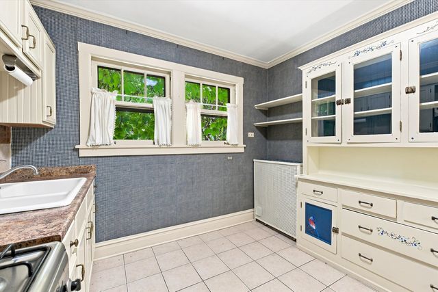 432 N Ashland Avenue, Park Ridge, IL 60068
