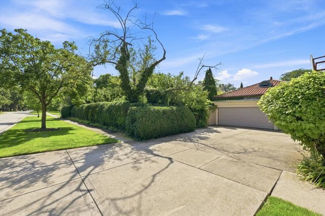 432 N Ashland Avenue, Park Ridge, IL 60068