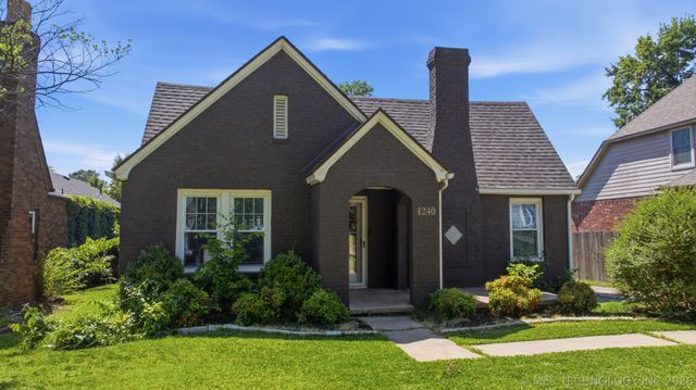1240 S Birmingham Avenue, Tulsa, OK 74104