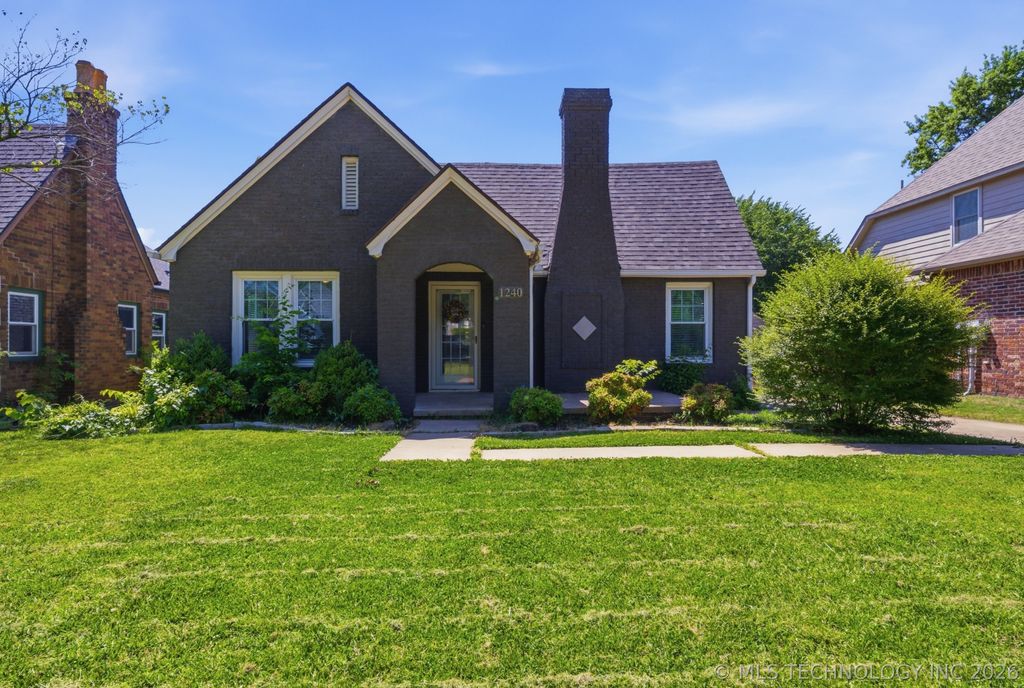 1240 S Birmingham Avenue, Tulsa, OK 74104