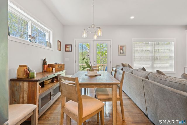 20 Sallys Way 20, Shelton, CT 06484
