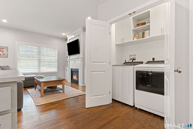 20 Sallys Way 20, Shelton, CT 06484