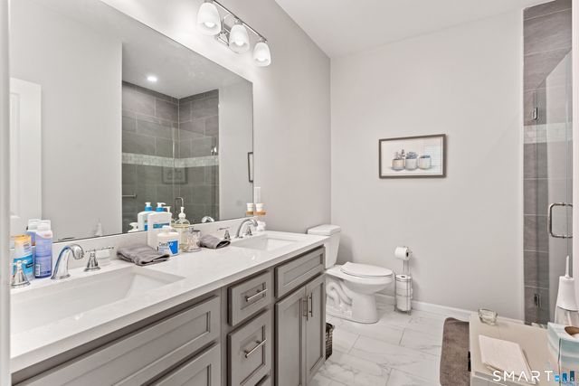 20 Sallys Way 20, Shelton, CT 06484
