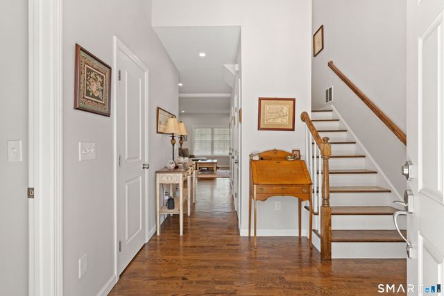 20 Sallys Way 20, Shelton, CT 06484