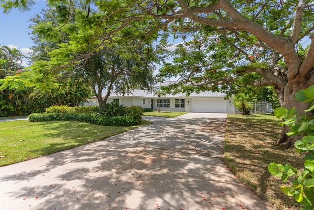 25 Park Avenue, Vero Beach, FL 32960