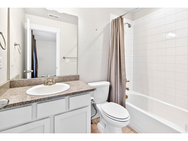 2104 Gather Ct, Windsor, CO 80550