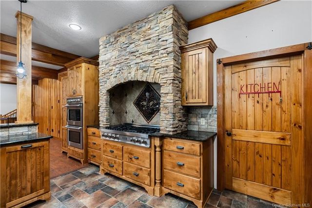 569 N Smokey Cove Road, Singer, LA 70660