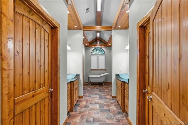 569 N Smokey Cove Road, Singer, LA 70660