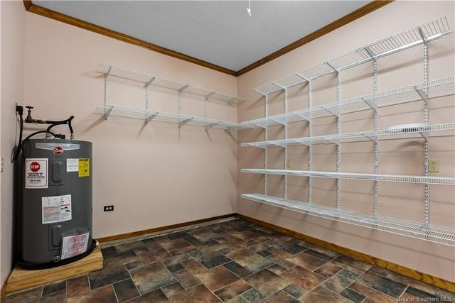 569 N Smokey Cove Road, Singer, LA 70660