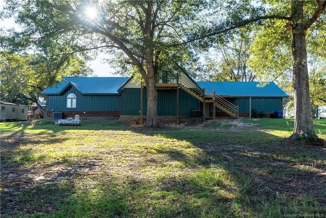 569 N Smokey Cove Road, Singer, LA 70660
