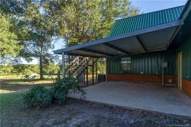 569 N Smokey Cove Road, Singer, LA 70660
